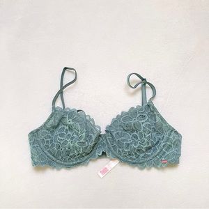 PINK Victoria’s Secret Underwire Lace Bralette